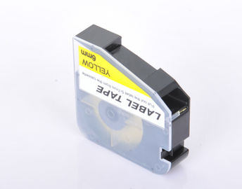 交通機関のラベルのテープ カートリッジ 12mm の粘着性があるラベル メーカーの黒テープ