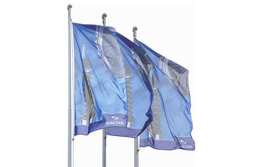 シルク スクリーンによって印刷される注文の羽の旗は染料の浸透の国旗を完成します