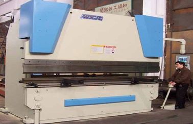 曲がる鋼板 160T/3200mm のためののための 6mm V の溝 CNC 油圧出版物ブレーキ機械類