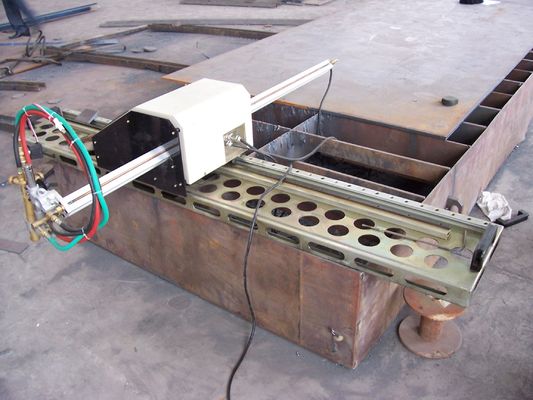 CNC の携帯用フレーム切断機械、街灯柱の支承板を切る街灯柱機械